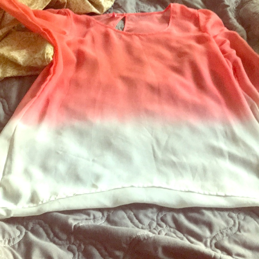 White and pink tunic